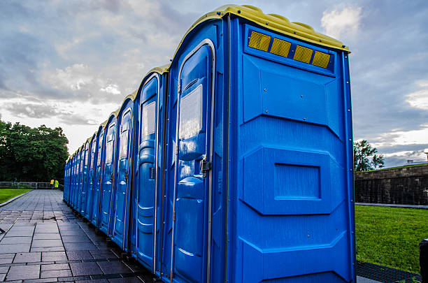 Portable Toilet Options We Offer in Elwood, KS